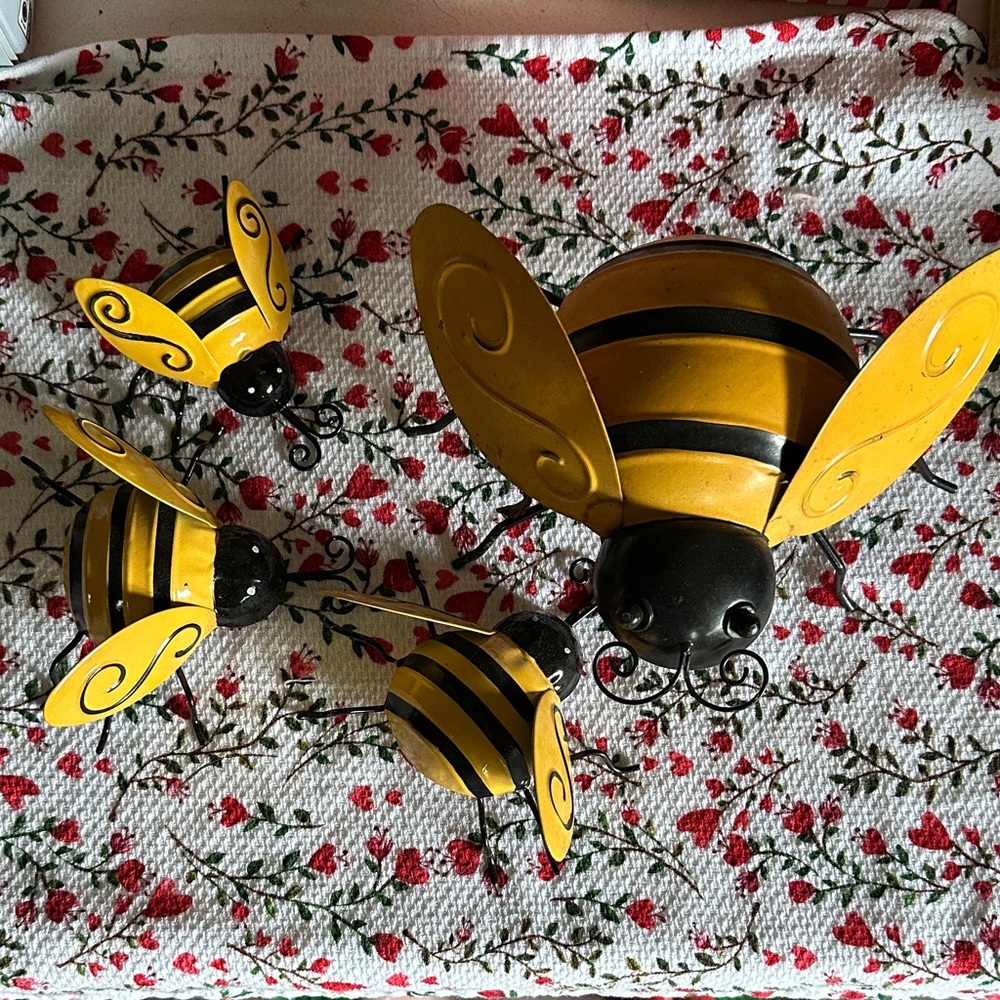 Yellow and Black Metal Bee Wall Decor Set
